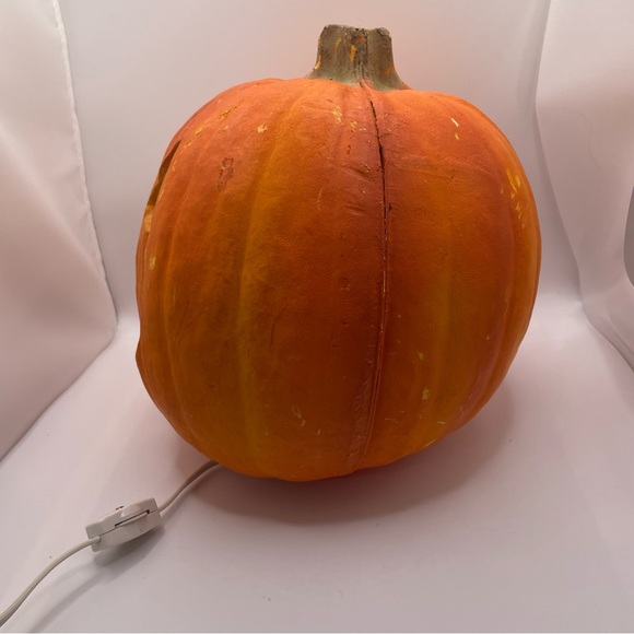 Vintage 1993 Trendmasters Light Up Lighted Pumpkin Jack O Lantern Foam Mold - Picture 2 of 8